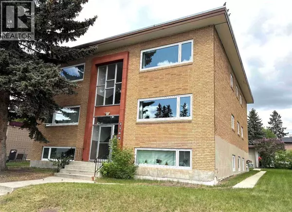 2208 20 Avenue NW, Calgary, AB T2M1J2