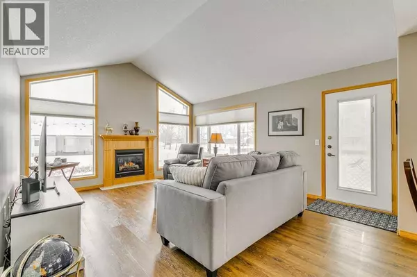 Rural Rocky View County, AB T1X1P7,801 Ascension Bay