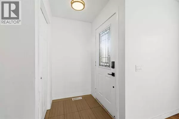 Calgary, AB T2W4K9,2 Woodfern Road SW