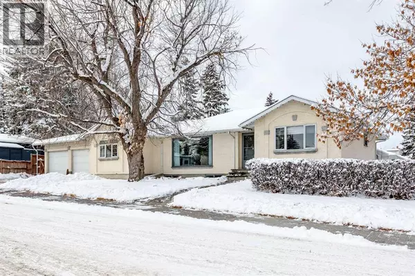 Calgary, AB T3E4A1,2607 Kelwood Drive SW