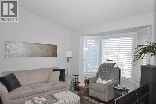 Calgary, AB T3A5B8,16 Edenwold Green NW