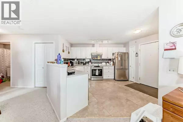 Calgary, AB T2Y4M1,410, 5000 Somervale Court SW