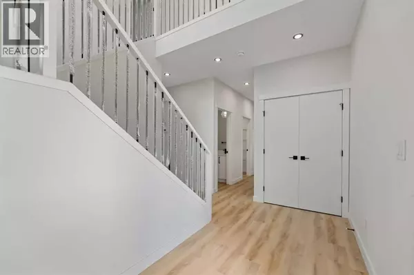 Carstairs, AB T0M0N0,9 McClung Gate