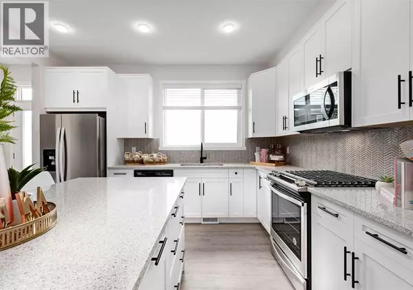 286 Sora Way SE, Calgary, AB T3S0V7