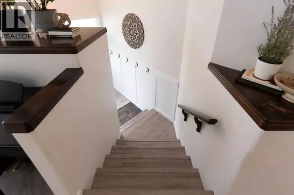 Lethbridge, AB T1J3Y9,148 Coalbanks Boulevard W