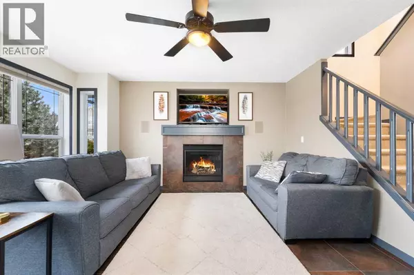 Calgary, AB T3M1K2,44 Cranberry Way SE