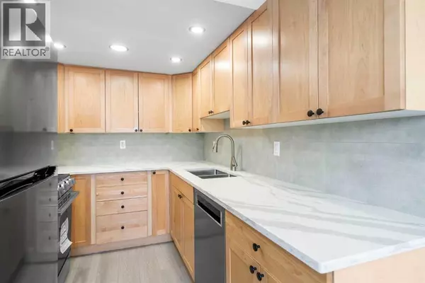 Calgary, AB T2K5S4,10, 1055 72 Avenue NW