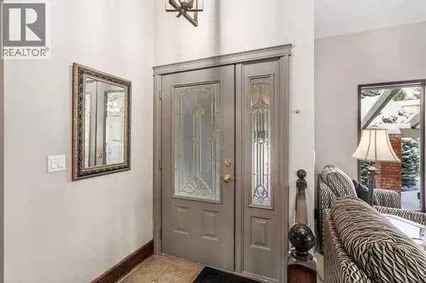 Calgary, AB T3A2K1,215 Edgemont Place NW