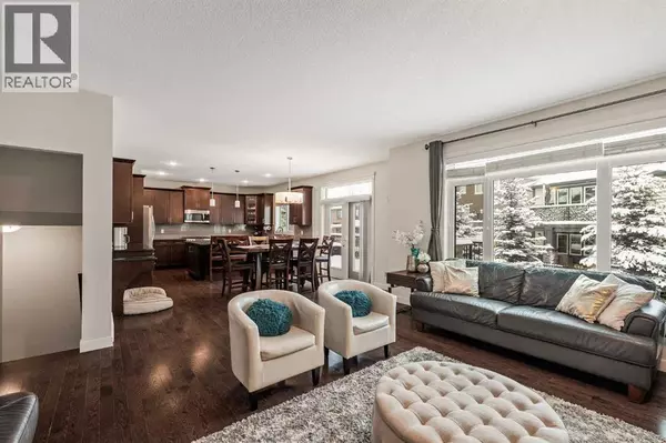 6 Crestridge Mews SW, Calgary, AB T3B0M1