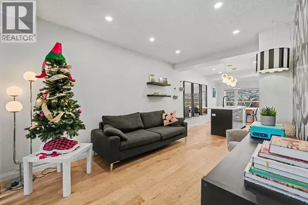 Calgary, AB T2M0V4,835 18 Avenue NW