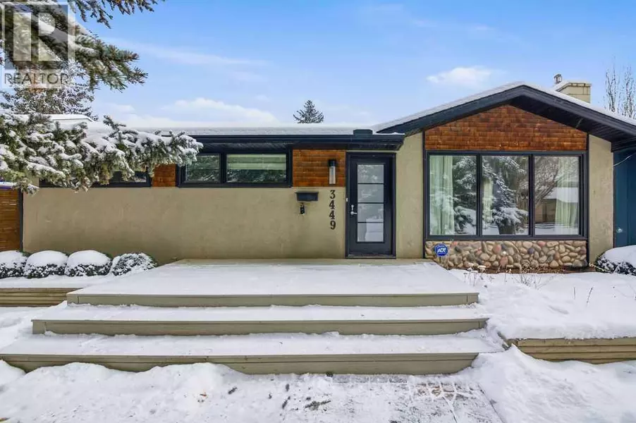 3449 Lane Crescent SW, Calgary, AB T3E5X3