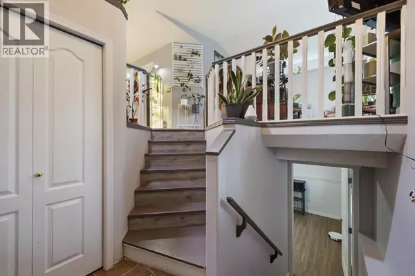 Sylvan Lake, AB T4S1T4,10 Halsall Street