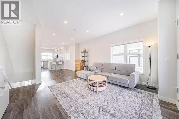 Calgary, AB T2C5V3,69 Les Jardins Park SE