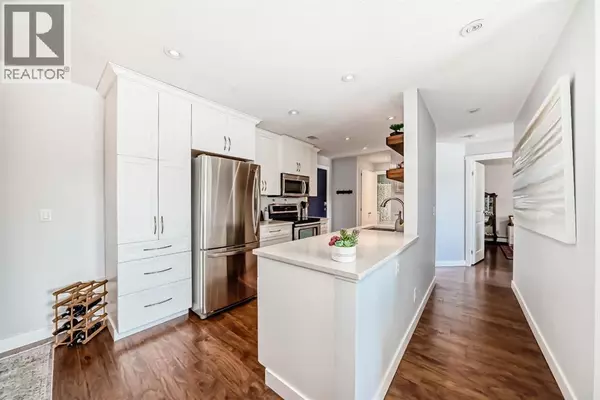 Calgary, AB T2S0C5,202, 540 18 Avenue SW