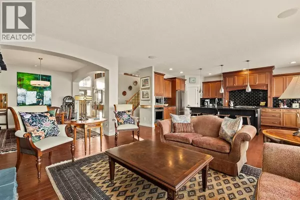 Calgary, AB T3H5T6,353 Discovery Ridge Boulevard SW