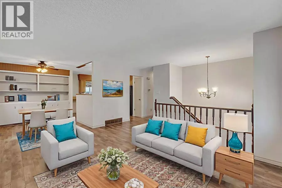 3335 Doverview Road SE, Calgary, AB T2B2A2