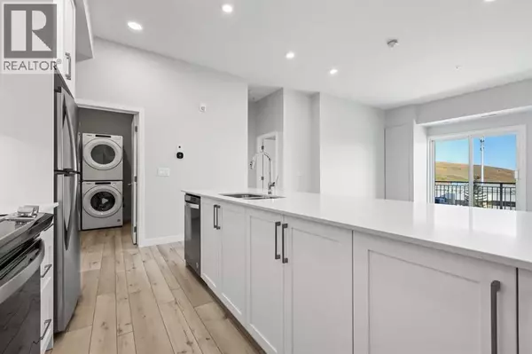 Calgary, AB T2C5W9,408, 255 Les Jardins Park SE