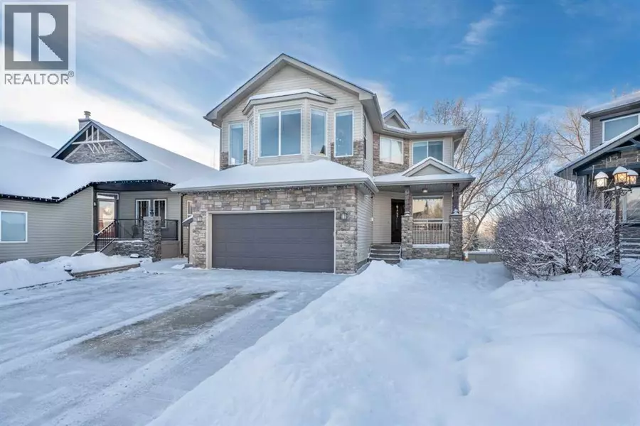 109 Crystal Green Bay, Okotoks, AB T1S2N4
