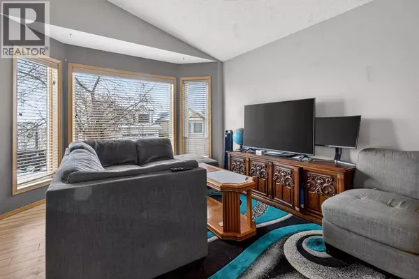 Calgary, AB T2B3H9,40 Erin Circle SE