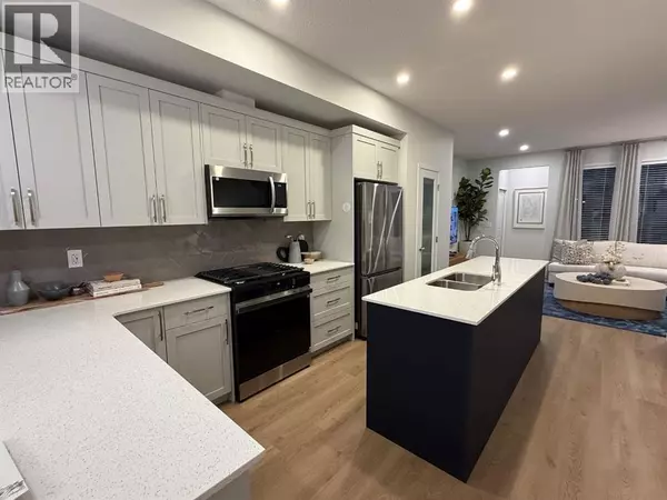 Calgary, AB T3R2K6,220 Annette Villas NW