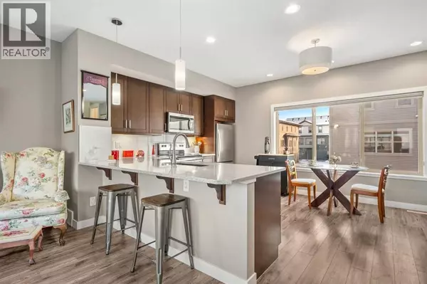 Cochrane, AB T4C2P4,1006, 32 Horseshoe Crescent