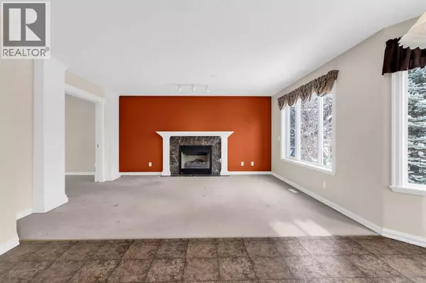 Chestermere, AB T1X1C1,155 Lakeview Cove