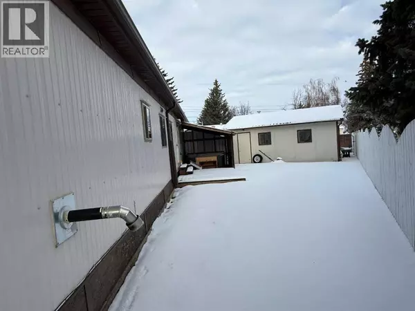 Vulcan, AB T0L2B0,312 3 Street N