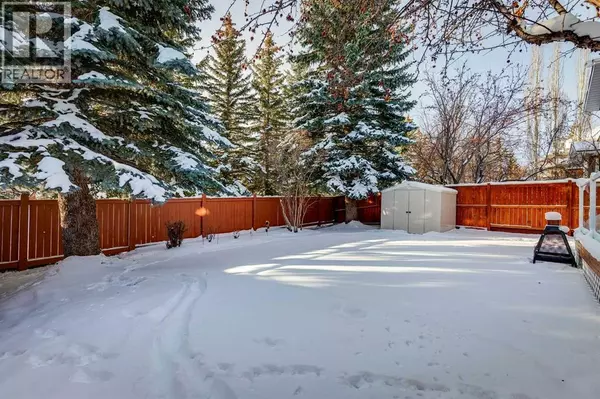 Calgary, AB T3H2S7,132 Straddock Crescent SW