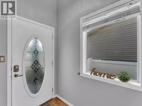 Medicine Hat, AB T1B4V4,48 Vista Place SE