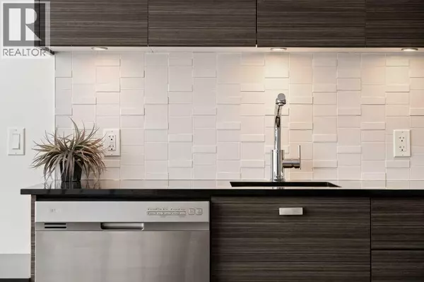 Calgary, AB T2R0R8,1506, 1500 7 Street SW