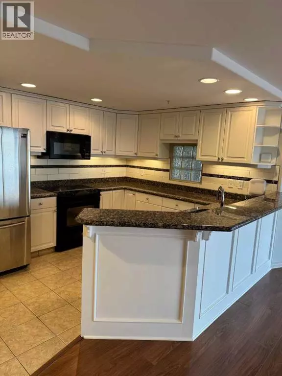 Calgary, AB T2P5H3,2003, 683 10 Street SW