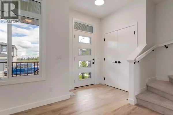 Calgary, AB t2a7g2,146 Belvedere Crescent SE