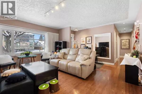 Calgary, AB T2M3Z3,2816 24 Street NW