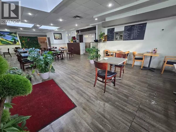 Airdrie, AB T4B1S2,528 2 Avenue SE