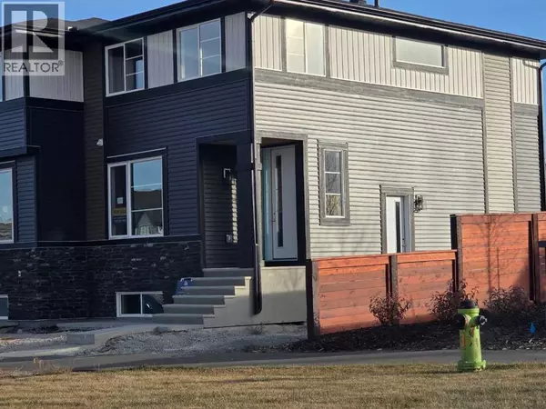 Airdrie, AB T4B0R7,105 Cobbestone Gate SW