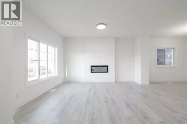 Cochrane, AB T4C2M3,19 Appaloosa Way