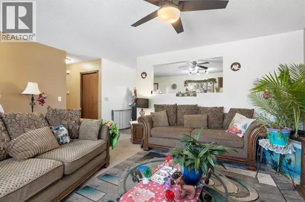 Strathmore, AB T1P1L2,18 Greenview Crescent