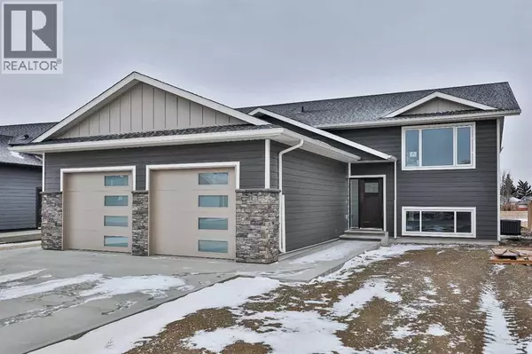 Picture Butte, AB T0K1V0,327 9 Street N