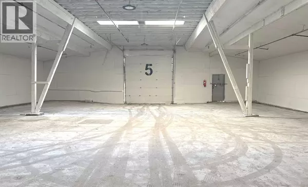 105, 2008 48 Street SE, Calgary, AB T2B2E5