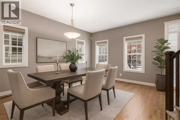 Calgary, AB T3E6Z4,5628 Henwood Street SW