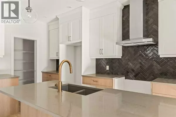 Calgary, AB T3L0M5,82 Royston Park NW