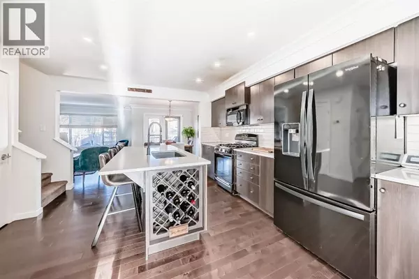 Cochrane, AB T4C0J4,786 River Heights Crescent