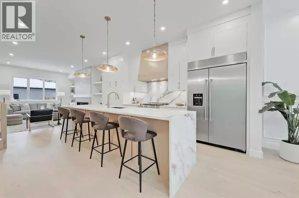 Calgary, AB T3E1Z5,2809 25A Street SW