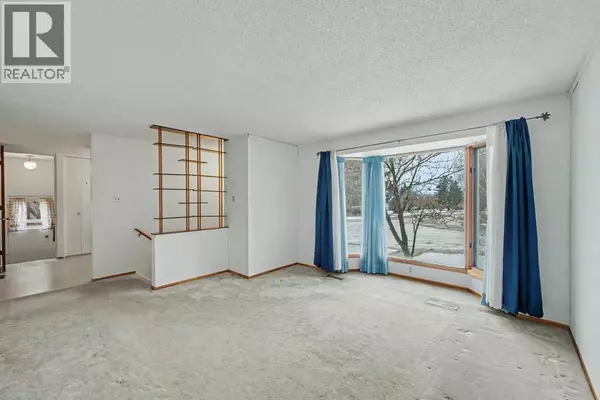 Calgary, AB T2E6H1,200 Van Horne Crescent NE