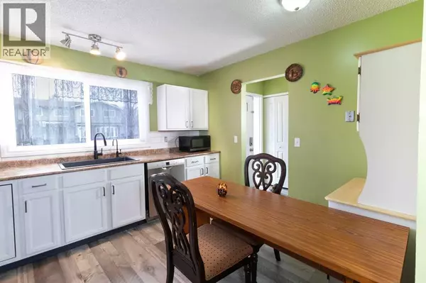 Calgary, AB T1Y3S8,165 Whitewood Place NE