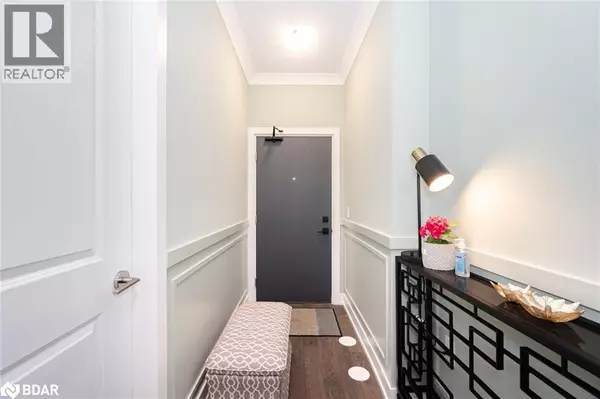 1085 DOUGLAS MCCURDY Common #111, Mississauga, ON L5G0C6