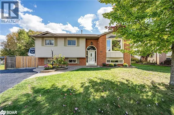 52 ROTH Street, Angus, ON L3W0G7