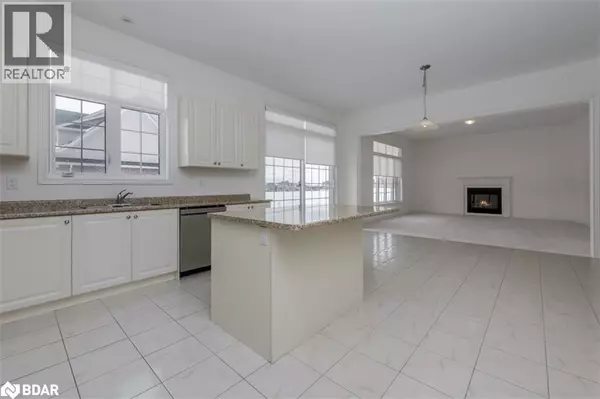 Springwater, ON L9X2A2,23 MCISAAC Drive
