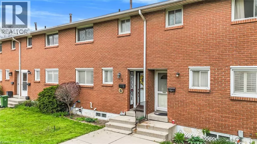 Hamilton, ON L8E1M6,161 BERKINDALE DR #5