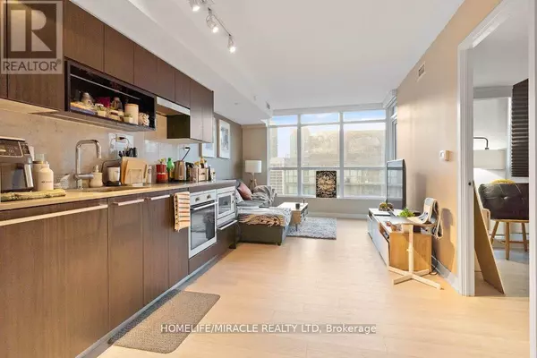 Toronto (waterfront Communities), ON M5V0J3,80 Queens Wharf RD #1612